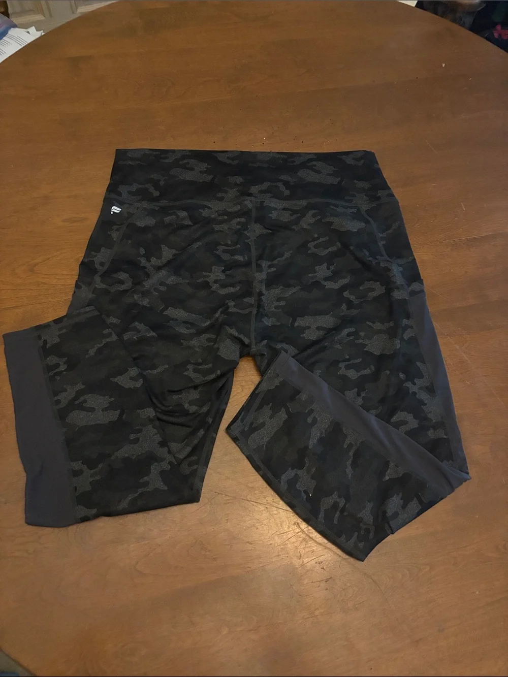 Fabletics PowerHold High Rise Camouflage Side Pocket Leggings Charcoal Size XXL